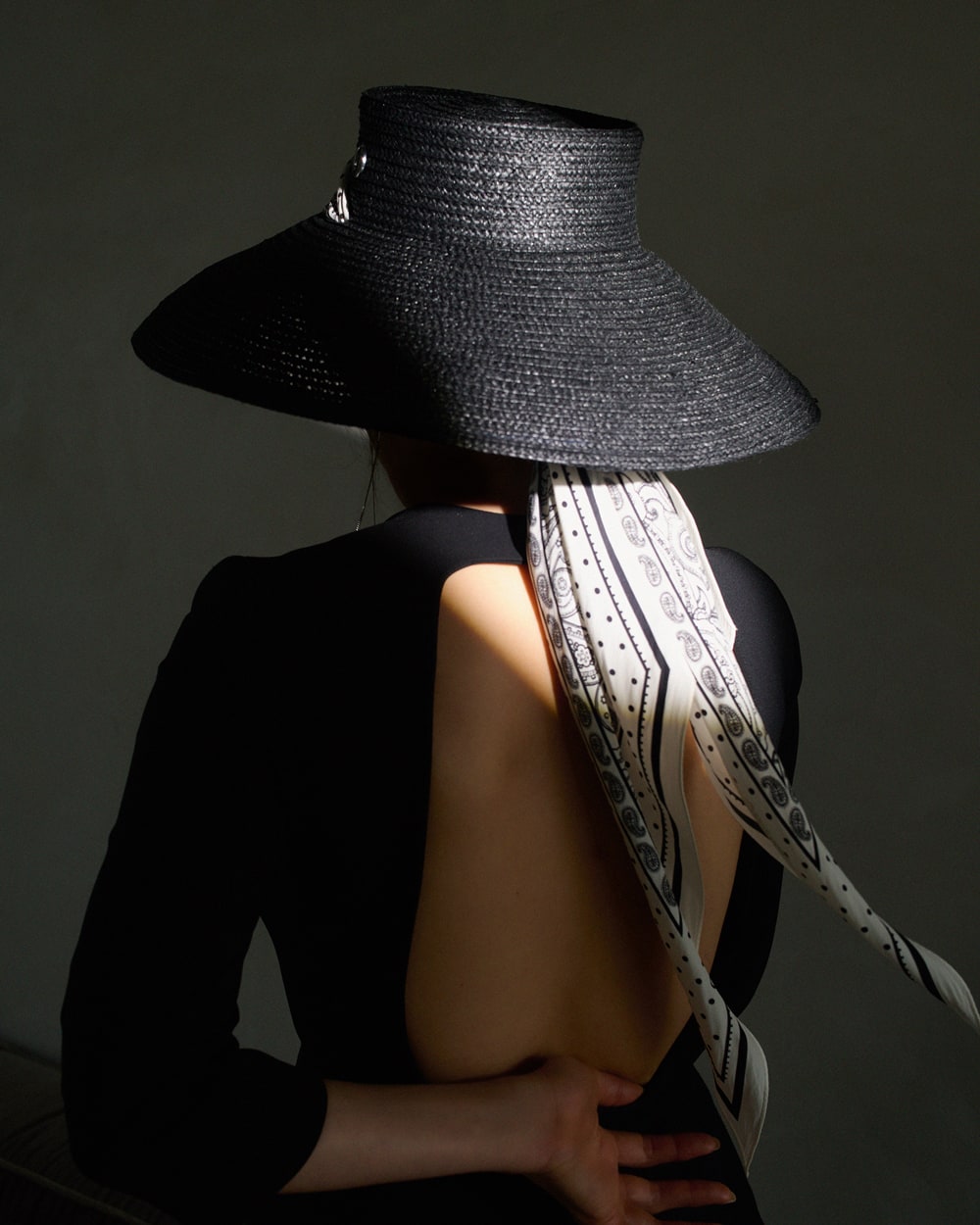 Portrait N°1 Back View